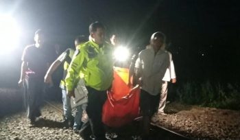 Wanita Paruh Baya Tewas Tertabrak Kereta Api di Jalur Cibeber